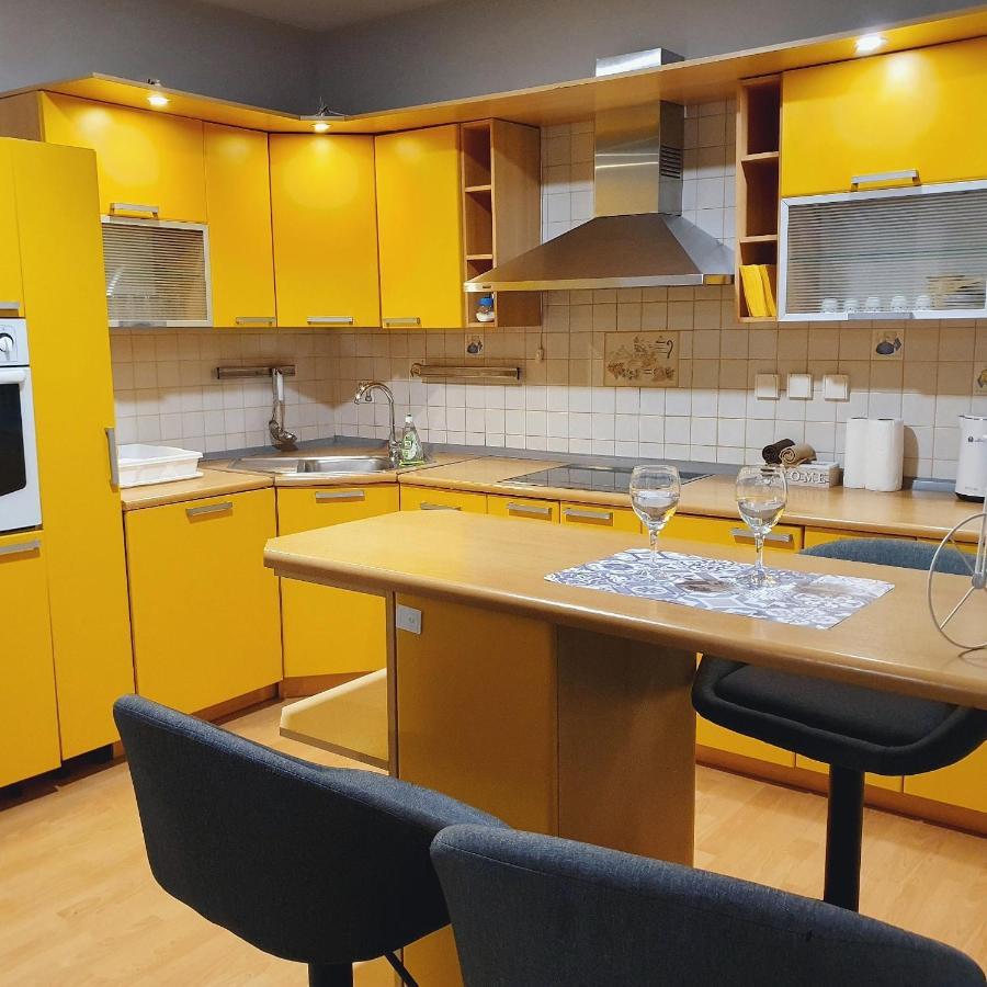 Apartments Arna Вісоко Екстер'єр фото