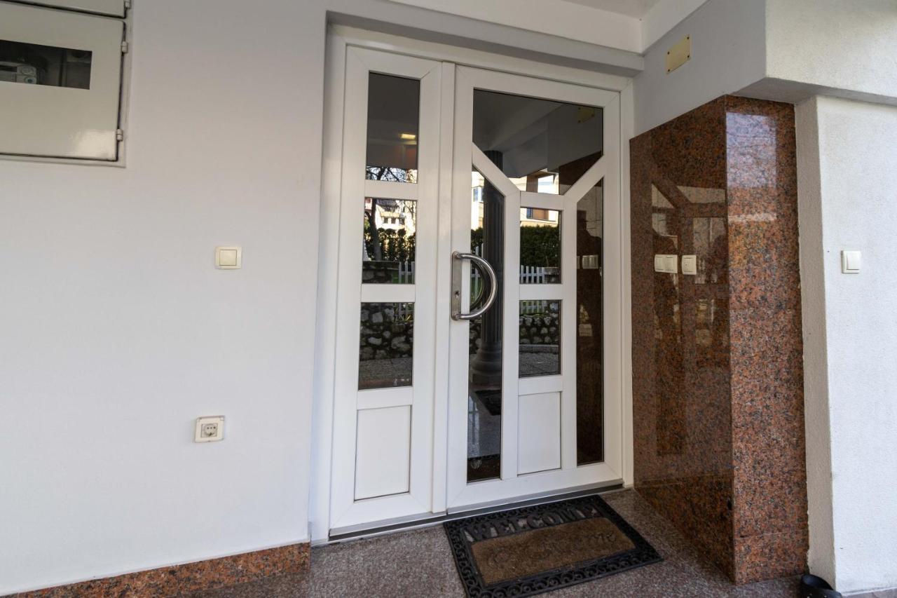 Apartments Arna Вісоко Екстер'єр фото