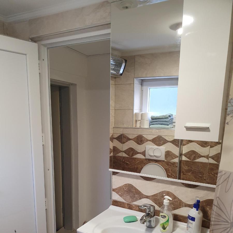 Apartments Arna Вісоко Екстер'єр фото
