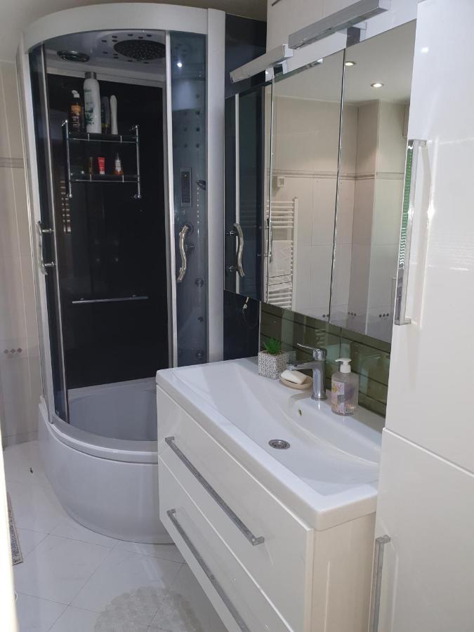 Apartments Arna Вісоко Екстер'єр фото